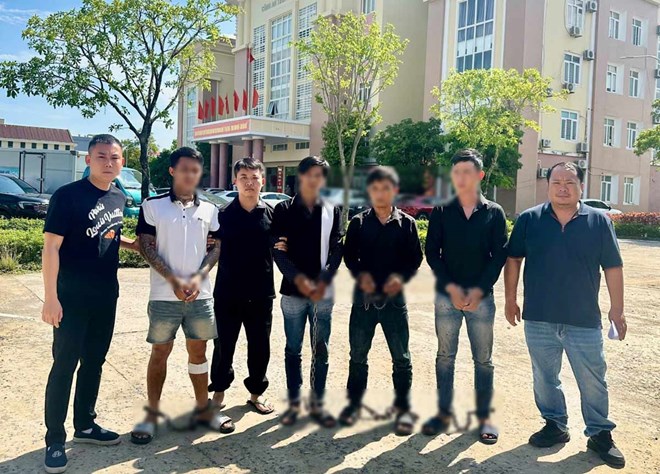 Bắt nhóm công nhân đánh người vì chậm thanh toán tiền lương