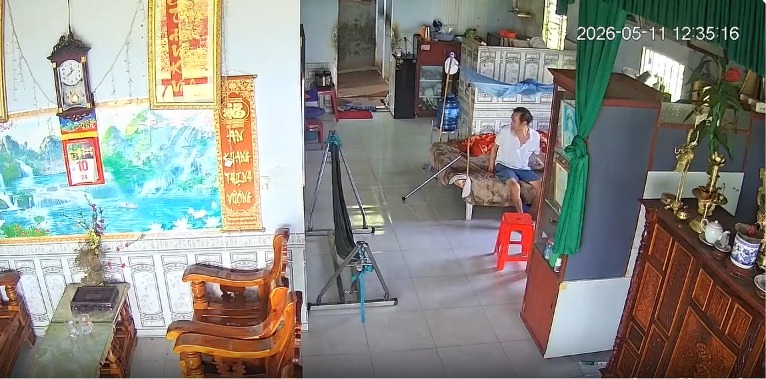 THẰNG CU BÉ TÍ CON HÀNG XÓM VÀO TẬN NHÀ CƯỚP ĐIỆN THOẠI. Tầm tuổi này đã ntn thì chắc chỉ có mê game thôi, bé tí mà gia đình không dạy được thì cứ cho vào trại là tốt nhất