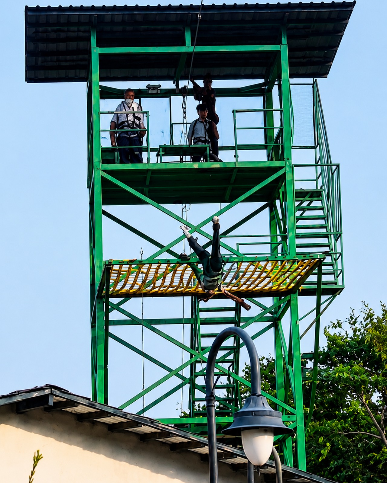 Thiếu niên 16 tuổi tử vong khi chơi zipline ở Ấn Độ, nghi do đứt cáp giữa chừng