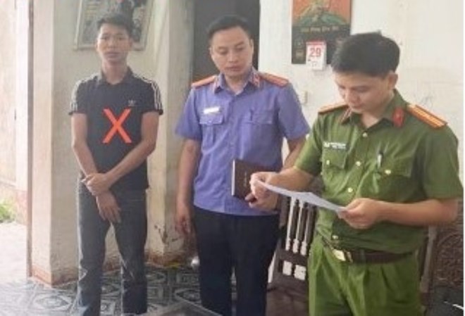 Khởi tố người đàn ông sản xuất mỹ phẩm tại trang trại chăn nuôi ở Ninh Bình