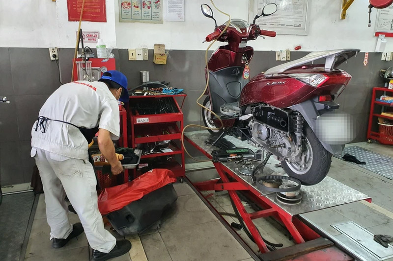 Địa phương đang chuẩn bị lộ trình để triển khai kiểm định khí thải xe mô tô, xe gắn máy. Ảnh: Cổng thông tin Lào Cai