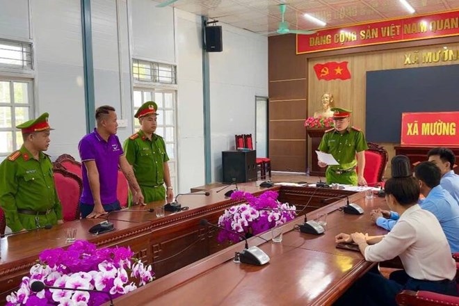 Bắt 2 đối tượng dùng dao, chai thủy tinh gây thương tích ở Sơn La