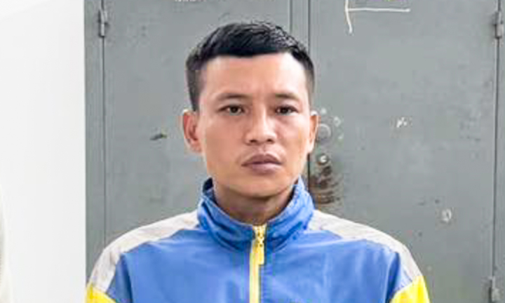 Nguyễn Quang Thoại tại cơ quan công an. (Ảnh: Công an tỉnh Tuyên Quang)