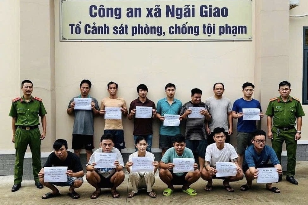 Chiêu trò tráo mẫu nước tiểu khi bị kiểm tra ma túy ở TPHCM - 1