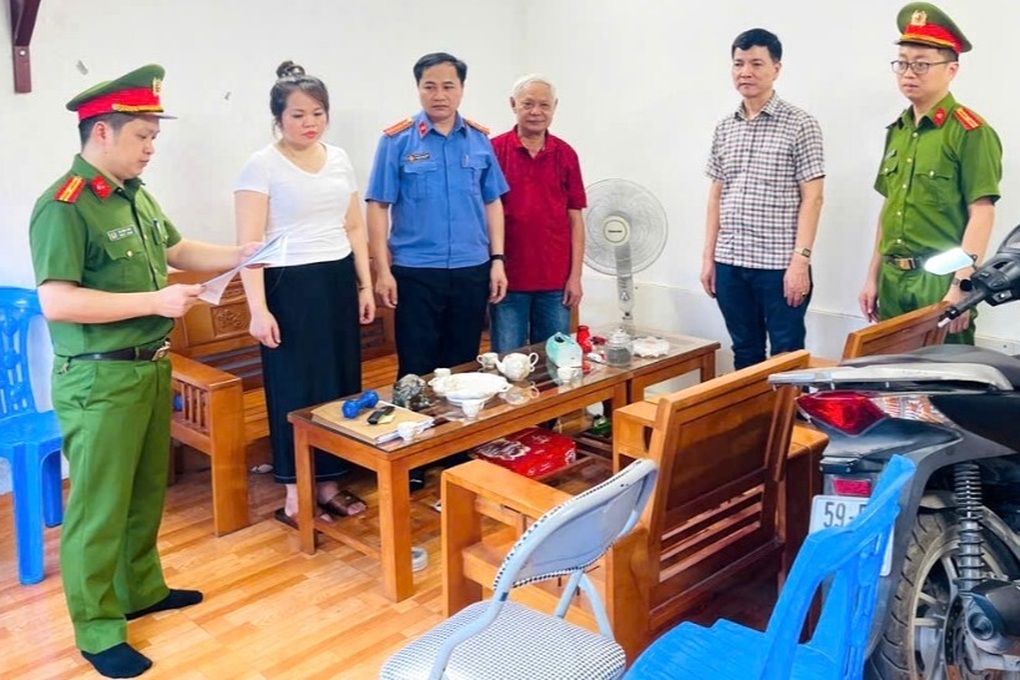 Khởi tố giám đốc và kế toán công ty ở Phú Thọ trốn thuế 4,4 tỷ đồng - 1 Khởi tố giám đốc và kế toán công ty ở Phú Thọ trốn thuế 4,4 tỷ đồng - 1