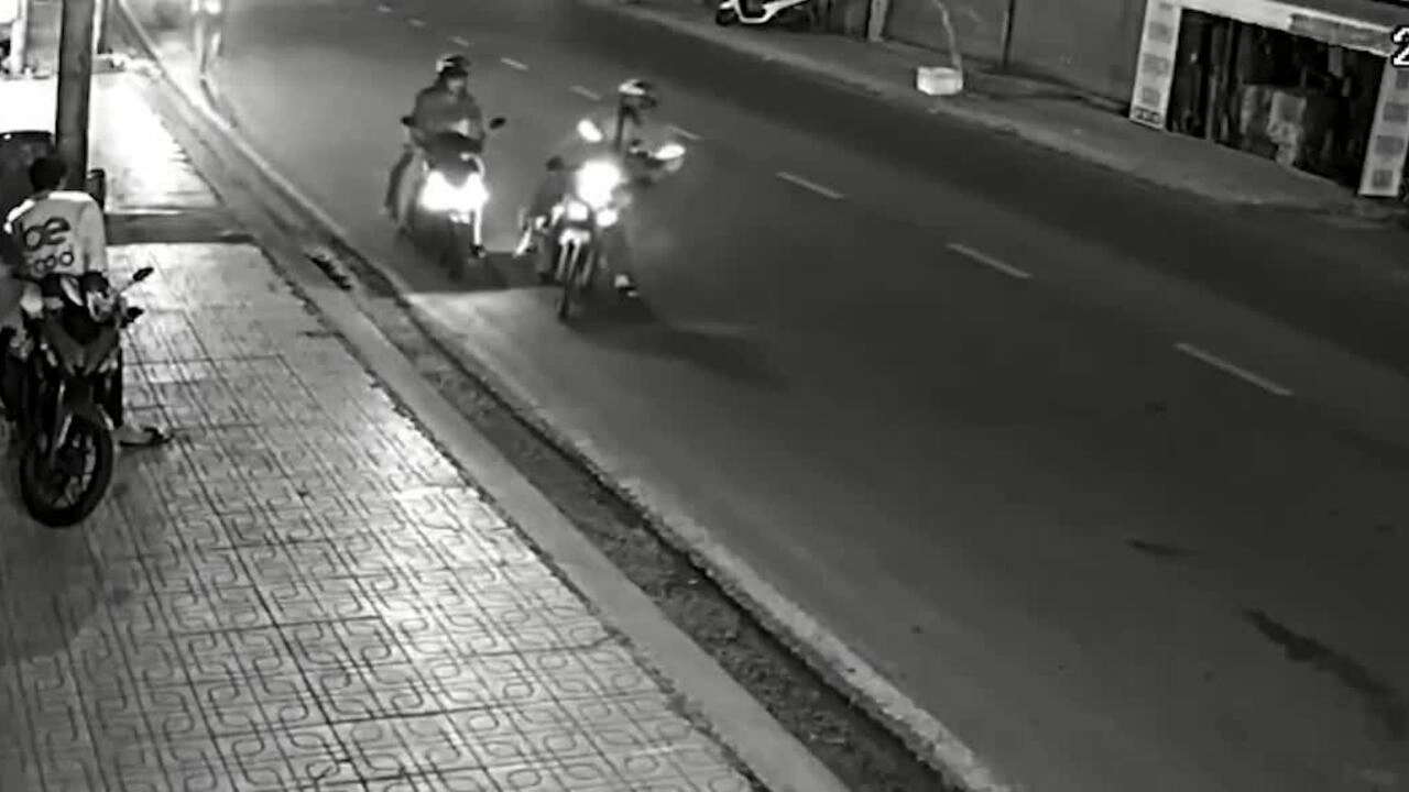 Tài xế công nghệ chặn đường đánh người yêu bạn gái cũ