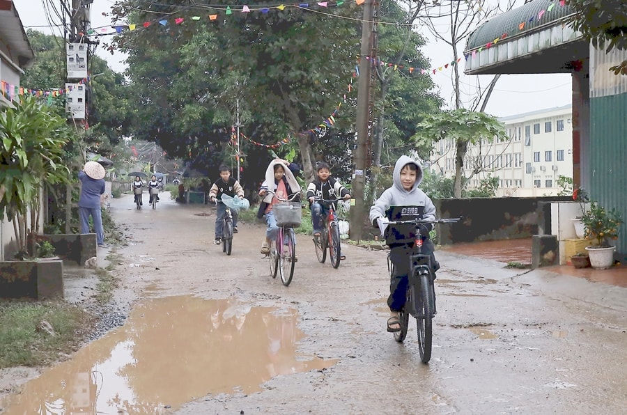 tuyen-de.jpg