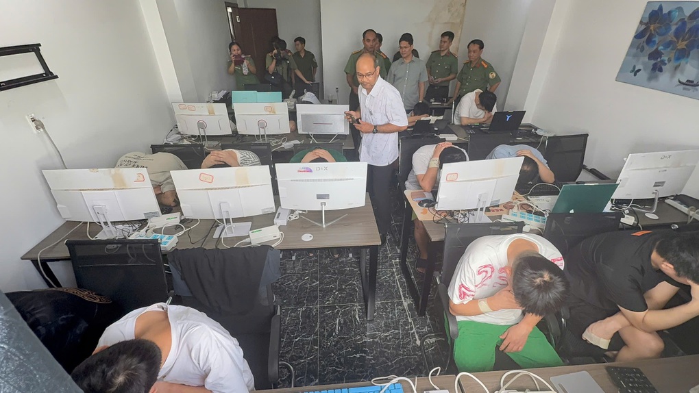 85 người nước ngoài thuê khách sạn ở TPHCM nghi lập trung tâm lừa đảo - 1