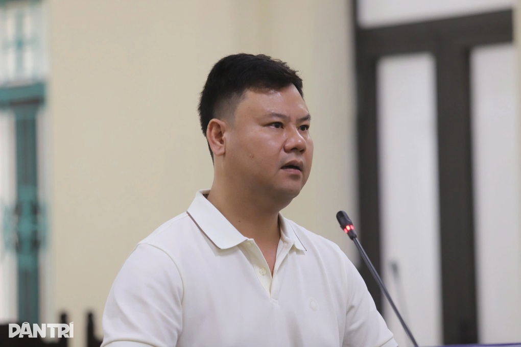 Người điều thêm ô tô chặn xe ngày mùng 2 Tết bị phạt 50 triệu đồng - 1