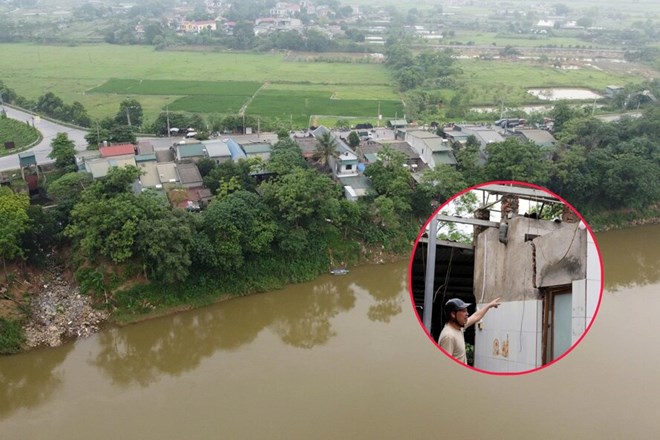 Kè khẩn cấp đê sông Thao bị sạt lở ở Phú Thọ