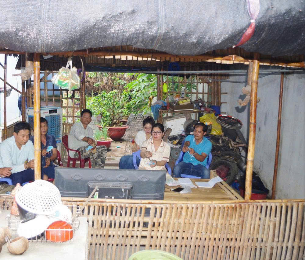 Đột kích đường dây cá cược đá gà trực tuyến ở Tây Ninh với dòng tiền khổng lồ - Ảnh 1.