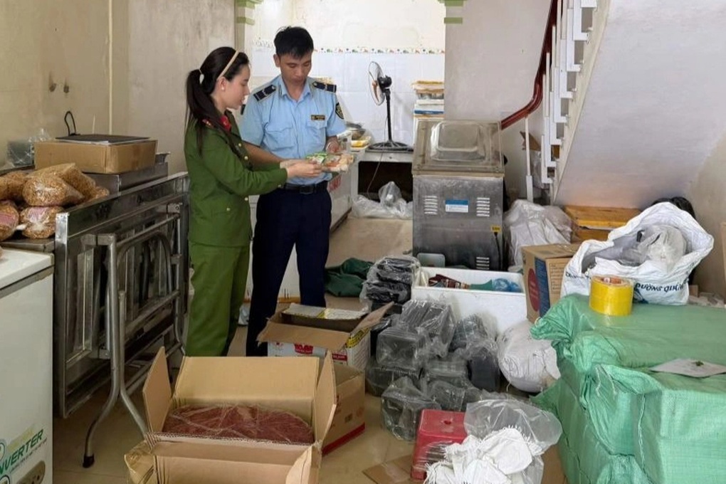 Khởi tố giám đốc làm giả Nem chua rán Hà Nội - 1